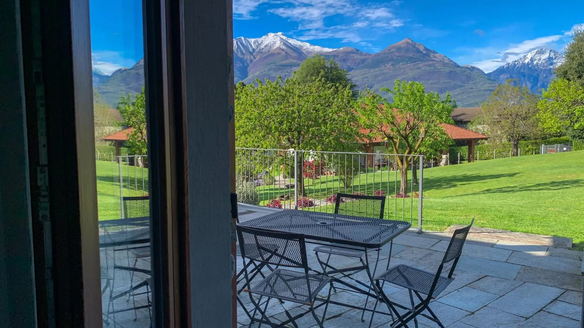La Roggia - Lake Como Heritage Home In Molino Maufet Watermill - Patio On The Garden联系方式
